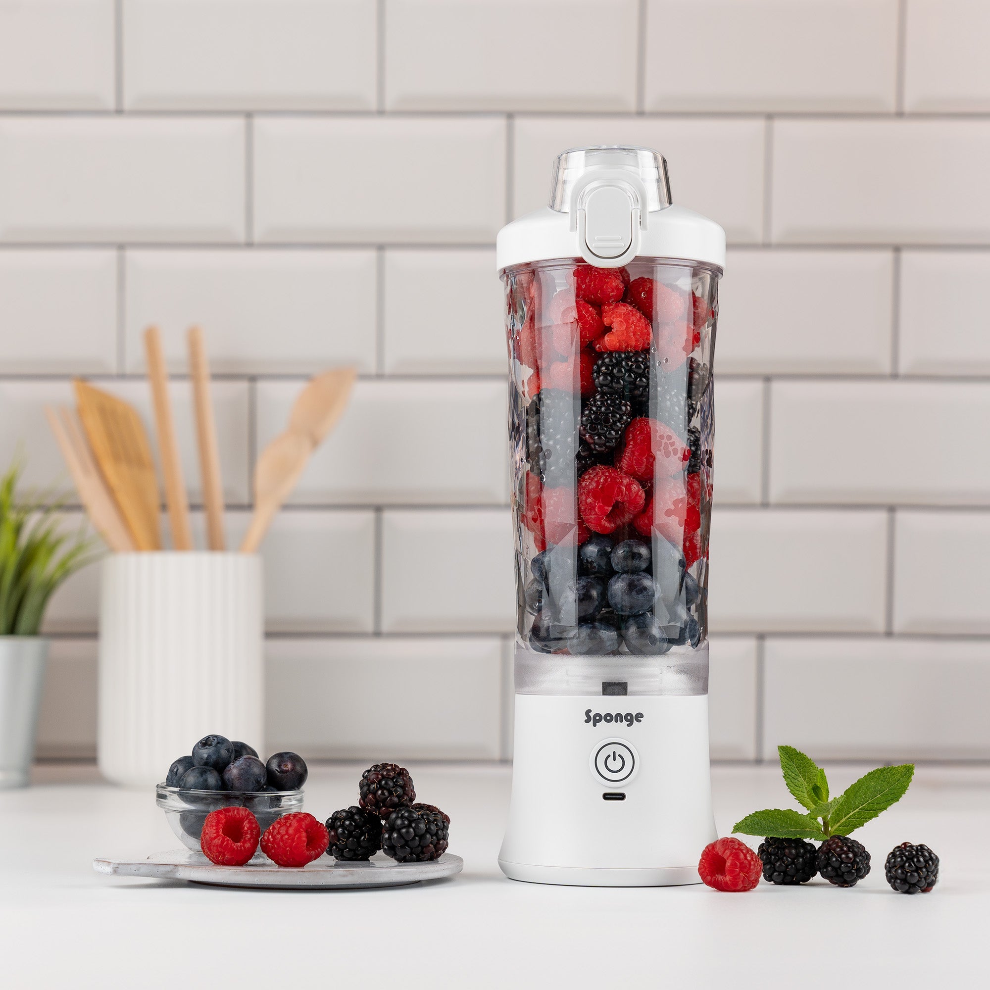 SPONGE prenosni mešalnik