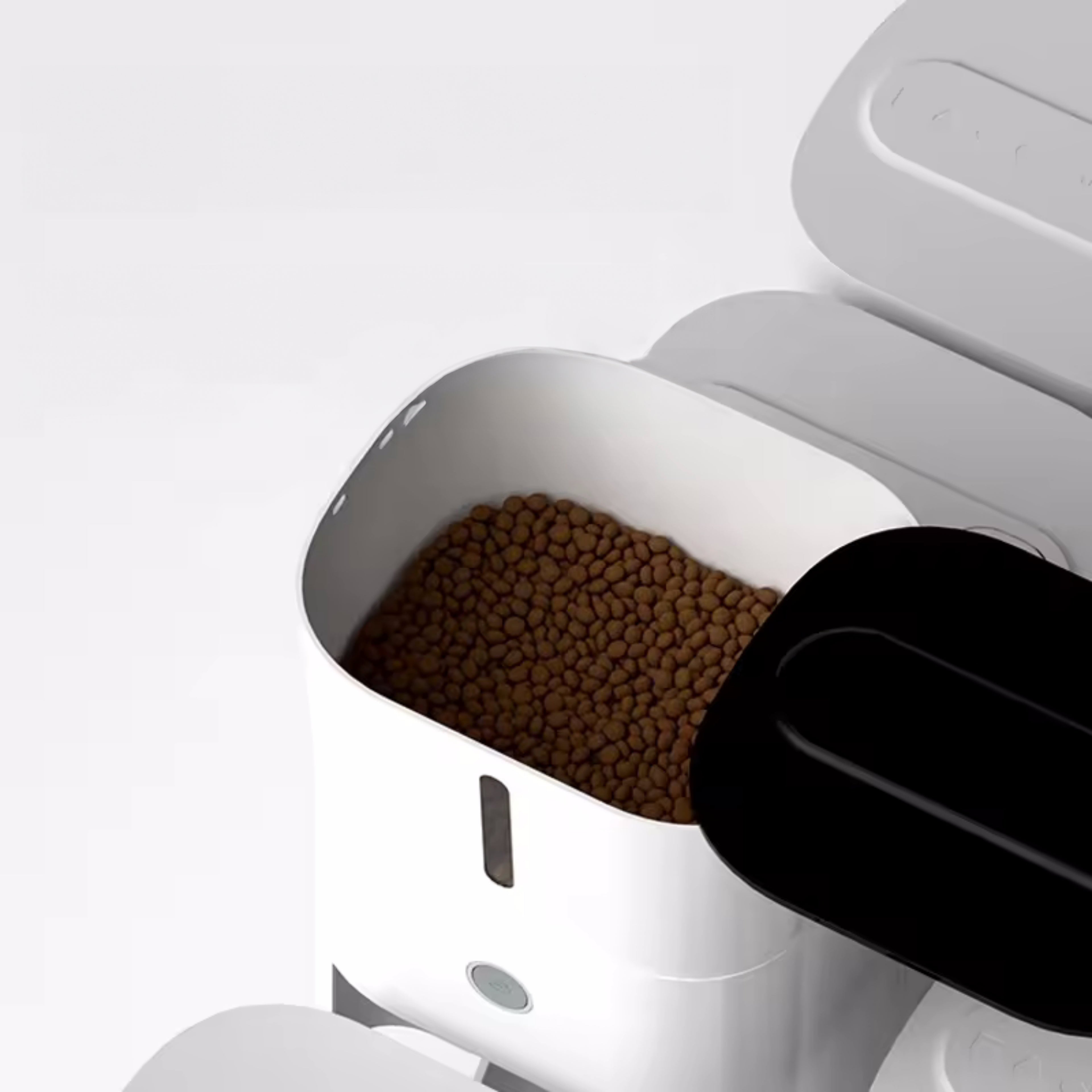 SPONGE Smart Pet Feeder s kamero