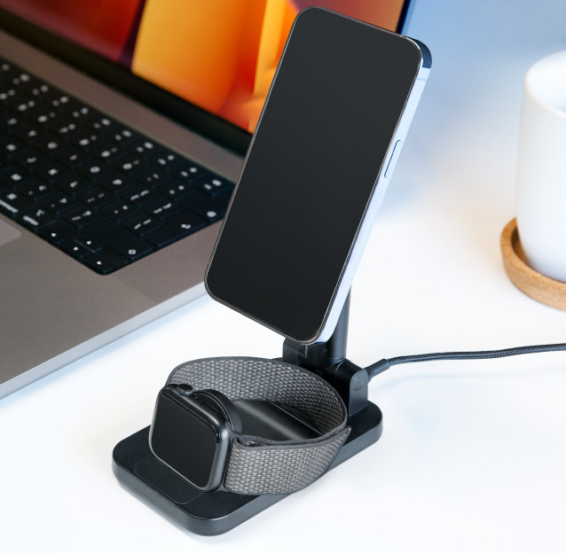 3-in-1 charging station for Apple Watch and MagSafe-compatible smartphones, 15W
